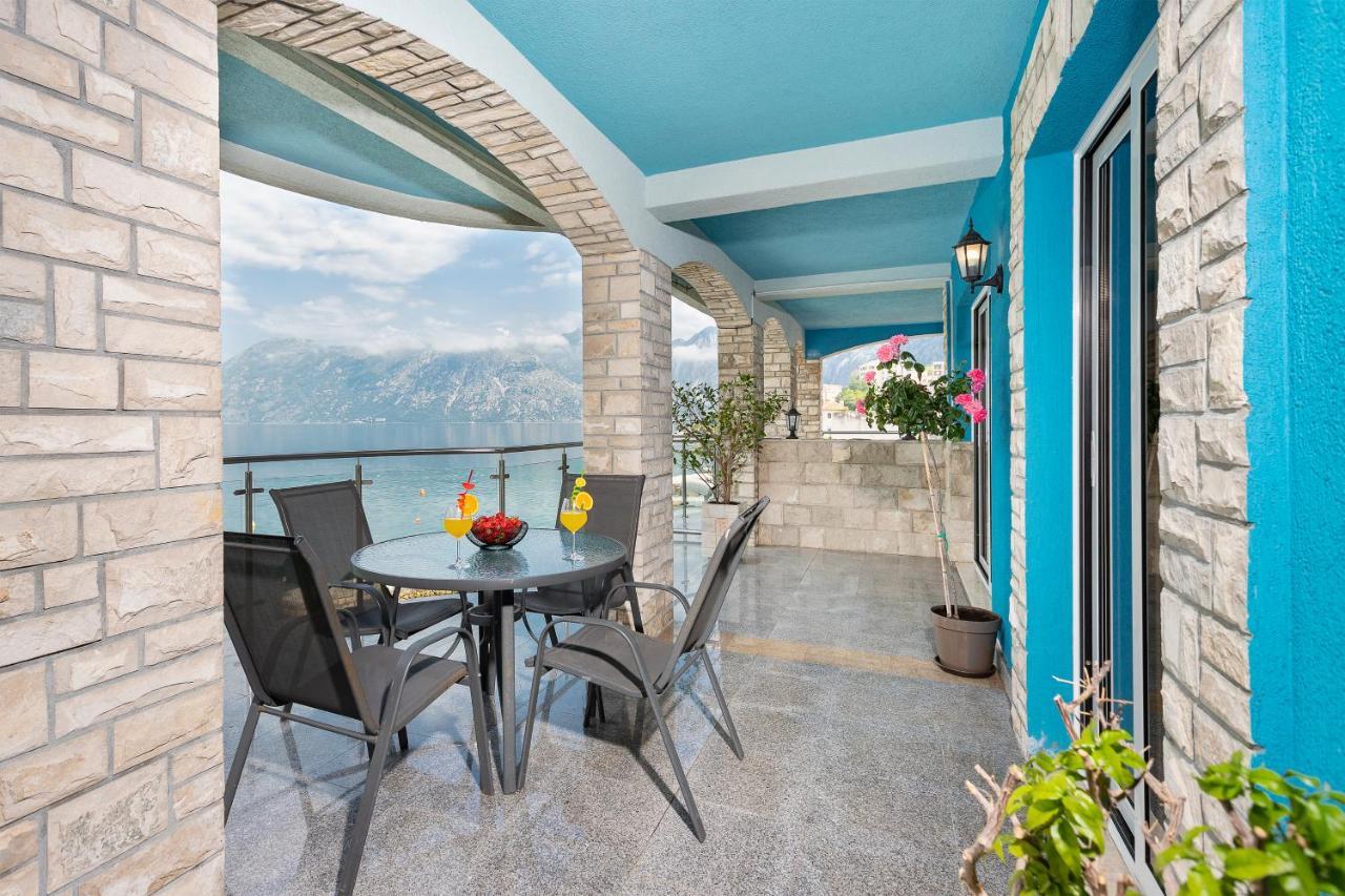 Sun Rays Appartement Kotor Buitenkant foto
