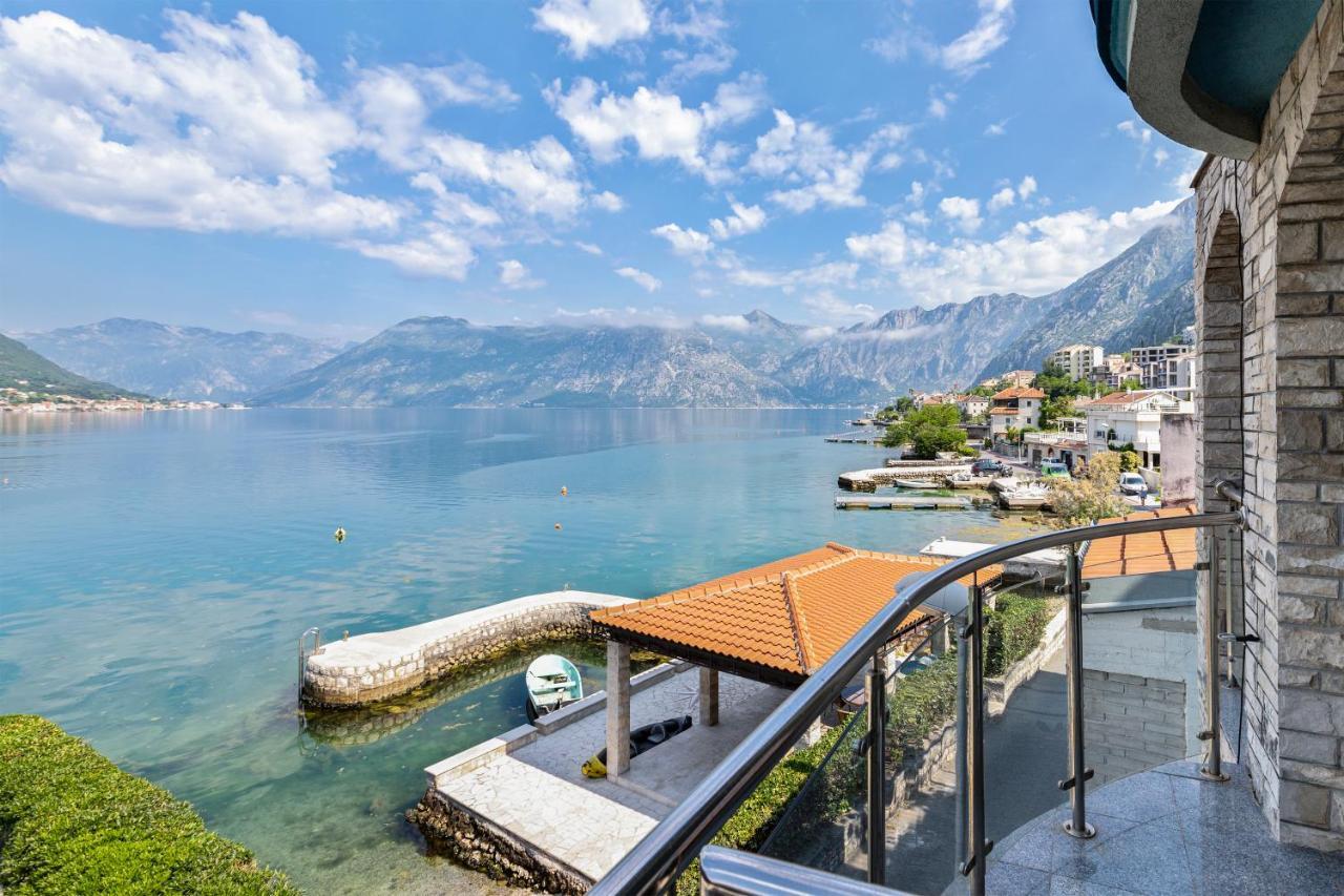 Sun Rays Appartement Kotor Buitenkant foto